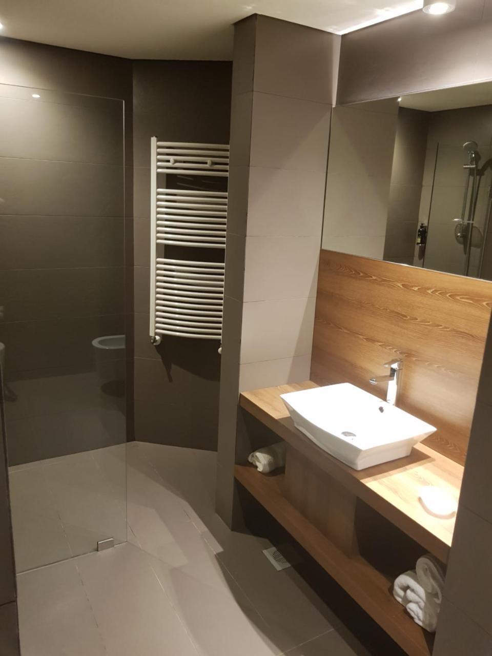 Le Pave Residences Bayt al Kuku Extérieur photo